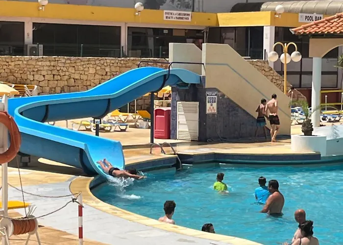 Da Rocha Costa Azul *