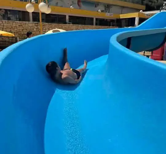 Daire Da Rocha Costa Azul